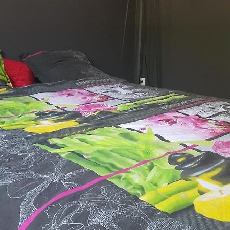 フェカン Yaelines Bed & Breakfast エクステリア 写真